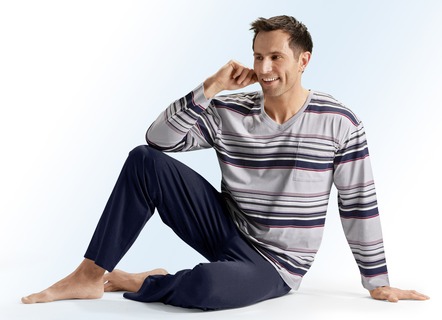 Zweierpack Pyjamas mit V-Ausschnitt, Ringeldessin und Brusttasche