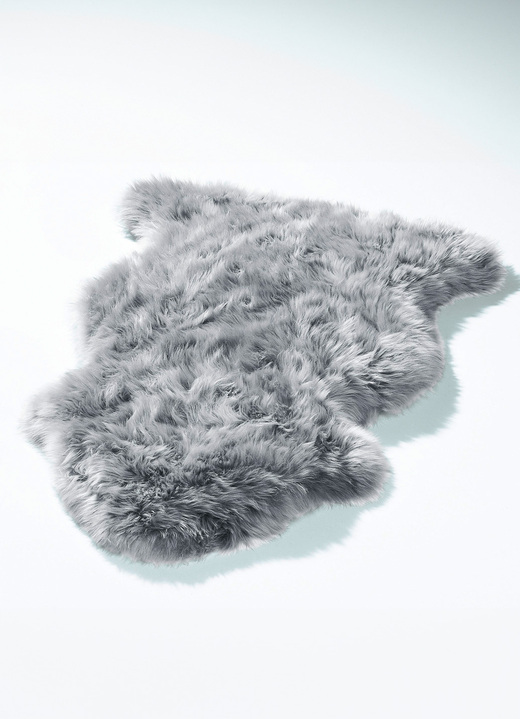 Klassisch - Vorleger aus echtem Lammfell in Tierform, in Farbe SILBER