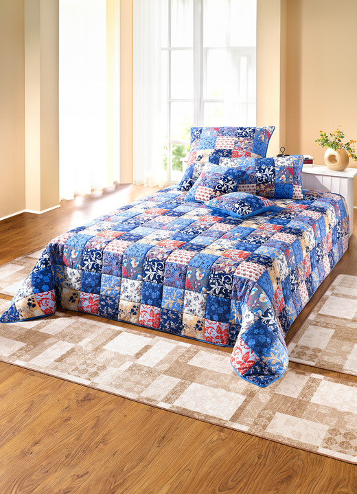 Tagesdecken - «Dreams» Tagesdecke in Patchwork-Optik, in Größe 873 (für Einzelbett, 140x210 cm) bis 926 (Kissenbezug, 80x 80 cm), in Farbe BLAU