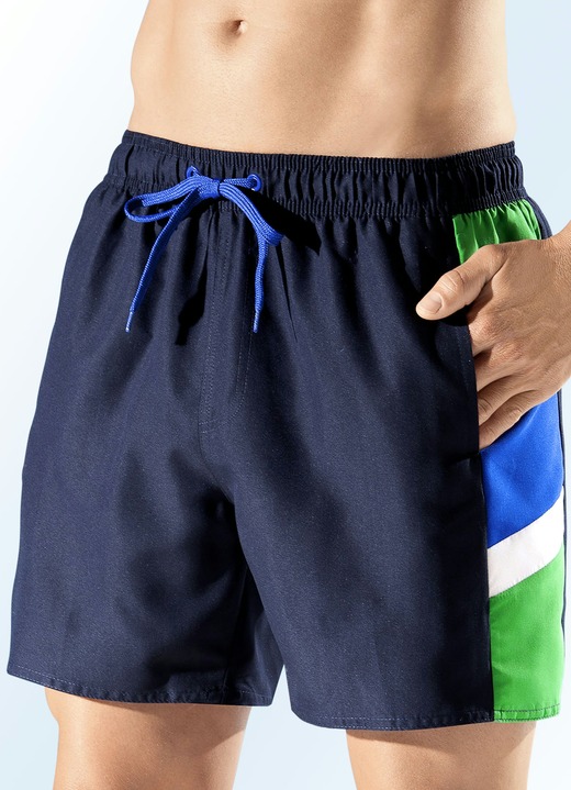 Badeshorts - Badeshorts mit seitlichen Einsätzen, Microfaser, in Größe 006 bis 012, in Farbe NACHTBLAU-BUNT