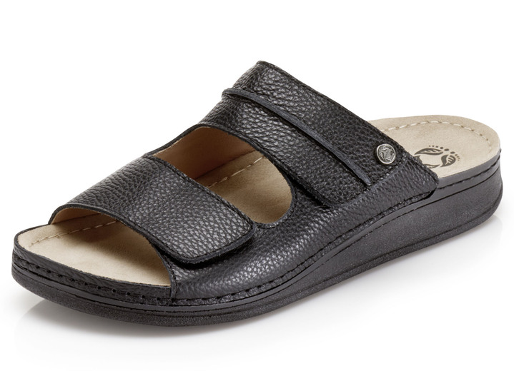 Sandalen & Pantoletten - Mubb Pantolette mit flotter Biesenzier Sandalen & Pantoletten - Mubb Pantolette mit flotter Biesenzier, in Größe 040 bis 046, in Farbe SCHWARZ