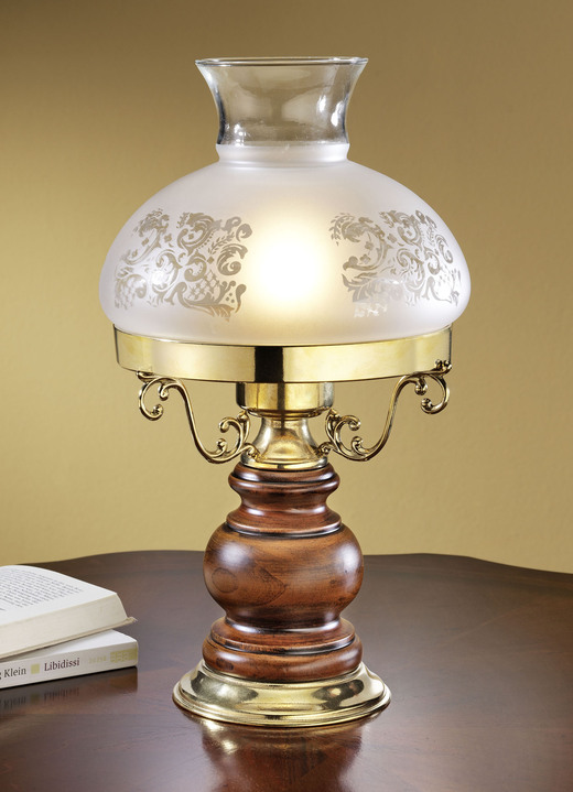 Wohnaccessoires - Tischlampe aus massivem Messing mit Fuss aus massivem Erlenholz, in Farbe NUSSBAUM Ansicht 1
