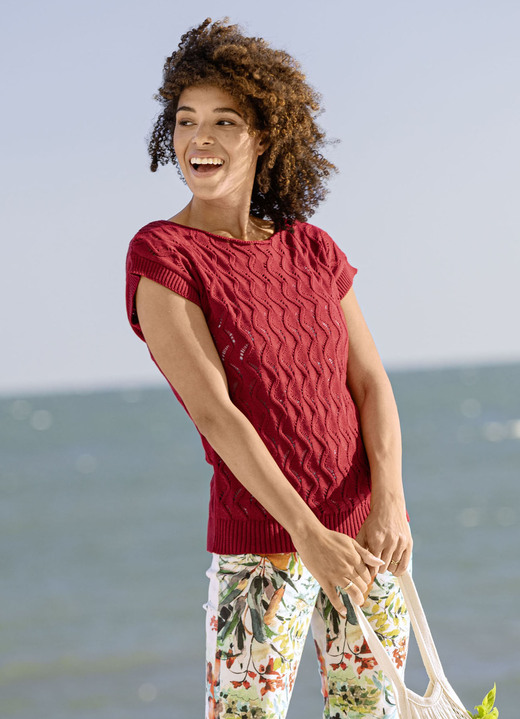 Basics - Pulli in Mustermix, in Größe L(44/46) bis XS(32/34), in Farbe KIRSCHROT Ansicht 1