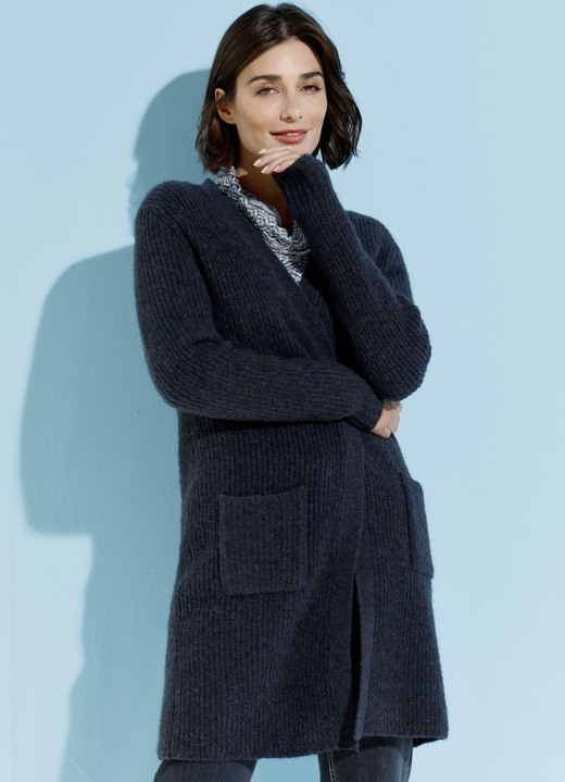 - Strickjacke mit Alpaka-Anteil, in Größe 038 bis 052, in Farbe MARINE Ansicht 1