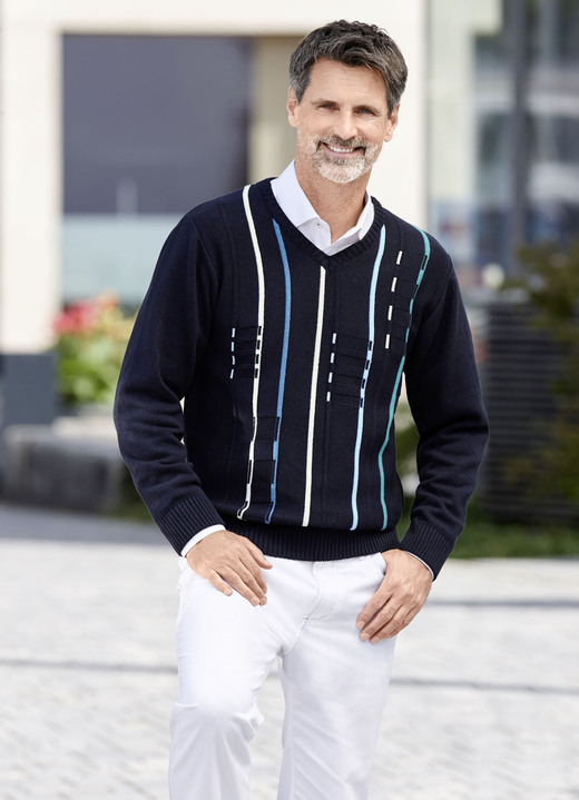 Gemustert - V-Pullover mit Strukturdessin, in Größe 046 bis 062, in Farbe MARINE Ansicht 1
