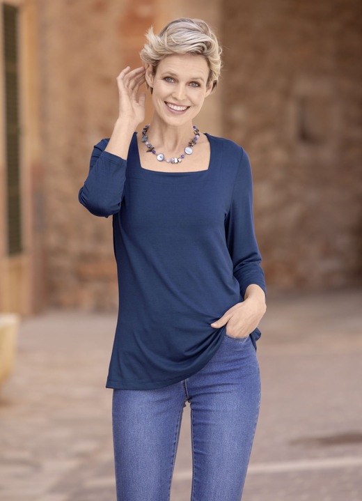 3/4-Arm - Shirt mit flottem Karreè-Ausschnitt  in 3 Farben, in Größe 038 bis 054, in Farbe MARINE Ansicht 1