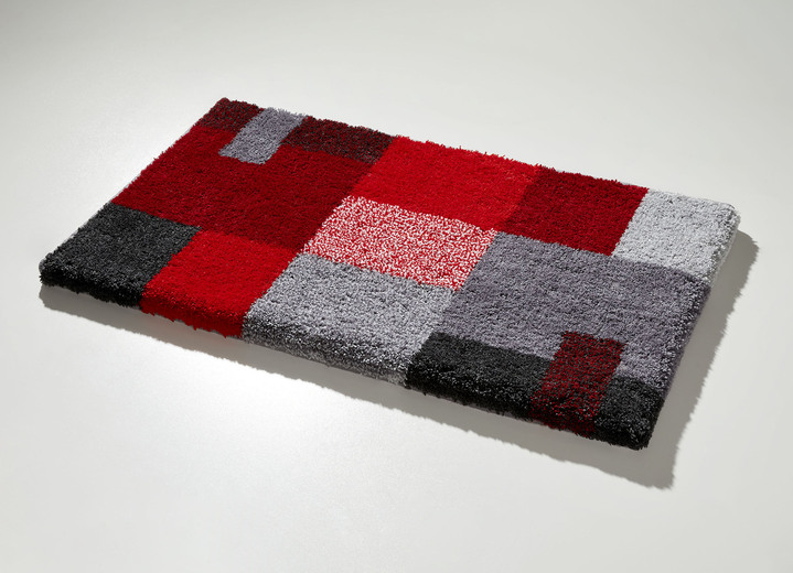 Badgarnituren - Badgarnitur in Supersoft-Qualität, in Größe 100 (Vorleger halbrund, 50x 80 cm) bis 112 (WC-Deckelbezug, 47x 50 cm), in Farbe GRAU-ROT Ansicht 1