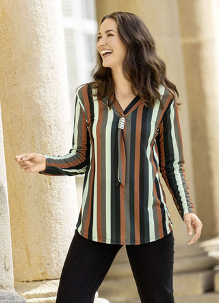 Shirt mit fixierter Schluppe