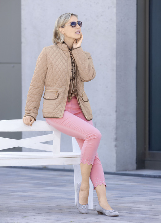 Kurz - Jacke mit Rautenstepp, in Größe 038 bis 054, in Farbe BEIGE