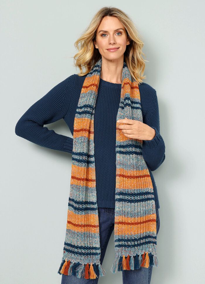 Pullover mit Schal in Grobstrick 