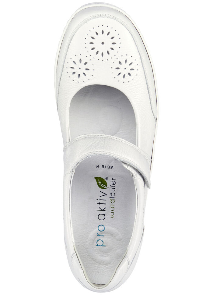 Waldläufer Slipper mit luftiger Perforation NATURWEISS