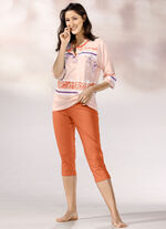 Pyjama mit 3/4-langen Ärmeln und wadenlanger Hose APRICOT-BUNT