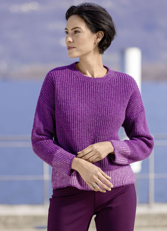 Pullover mit pfiffigen Kontrasten 