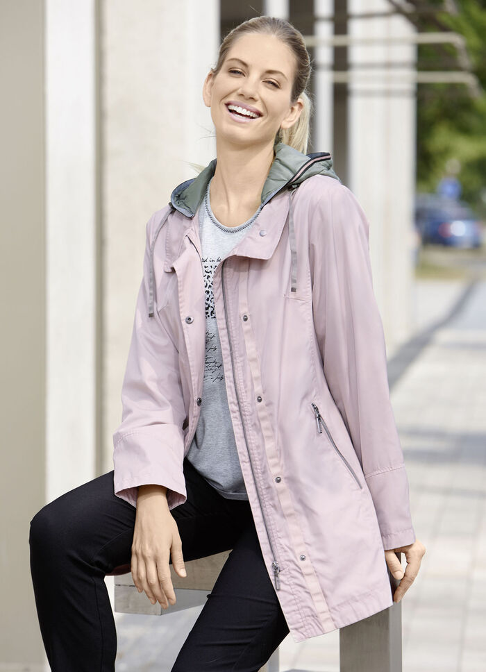 Funktionsjacke mit abnehmbarer Kapuze 