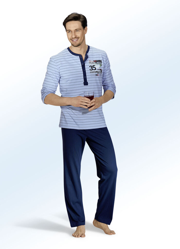 Zweierpack Pyjamas mit langer Knopfleiste, garngefärbtem Ringeldessin und Druckmotov