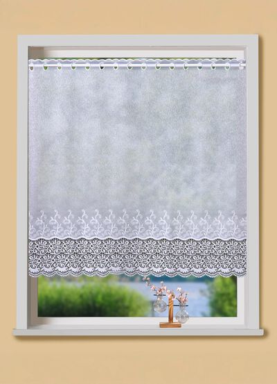 Kleinfenster-Store mit gebogtem Macram&eacute;-Abschluss 