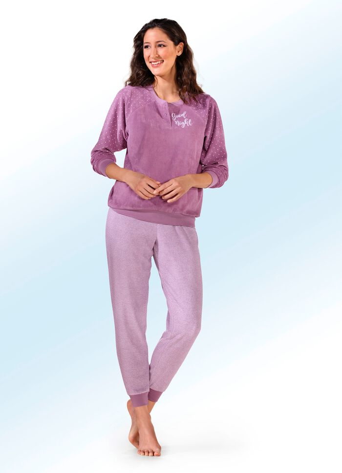 Pyjama aus Frottierstretch mit Knopfleiste 