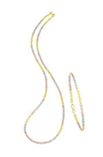 Elegante Garnitur in Tricolor, mit Karabiner