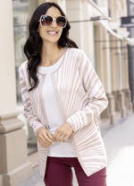 Strickjacke in Sonnenstrahlen-Dessin 