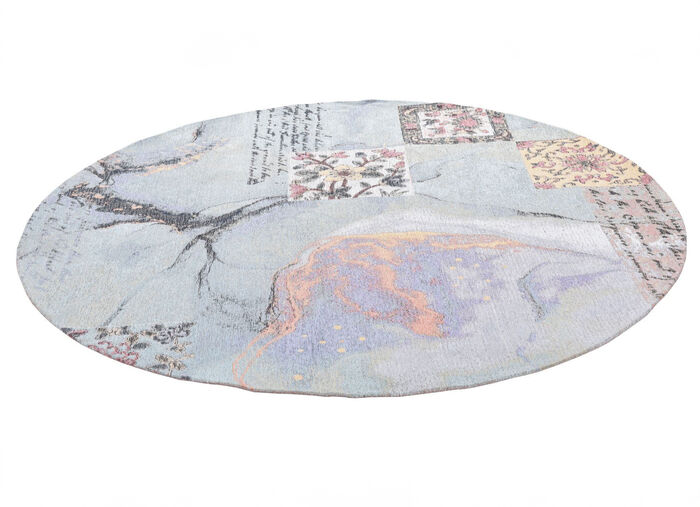 Brücken und Teppich in angenehmer Qualität 