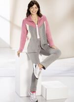 Freizeitanzug mit Stickerei  