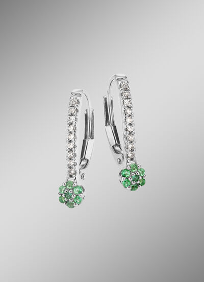 Edle Ohrringe mit 18 Diamanten und echt Smarad 