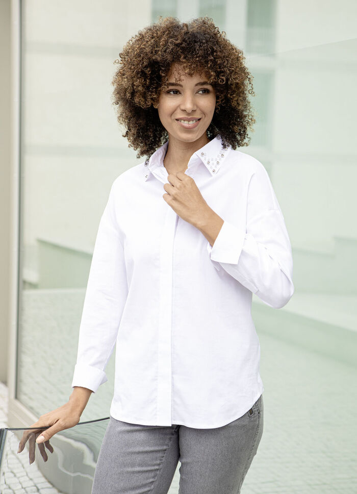 Bluse mit Perlenzier 