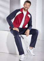 Freizeitanzug mit Nahttaschen 