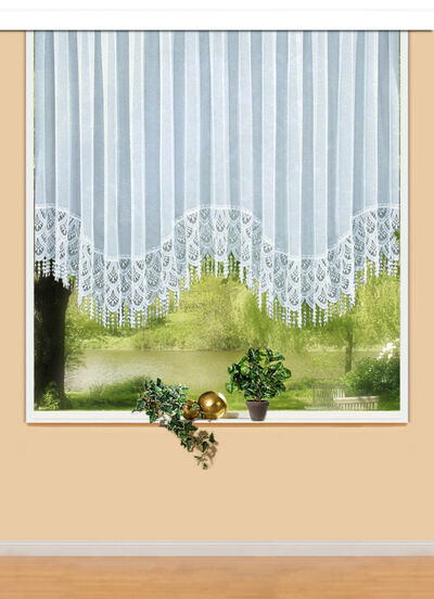 Blumenfenster-Vorhang mit Plauener Spitze 