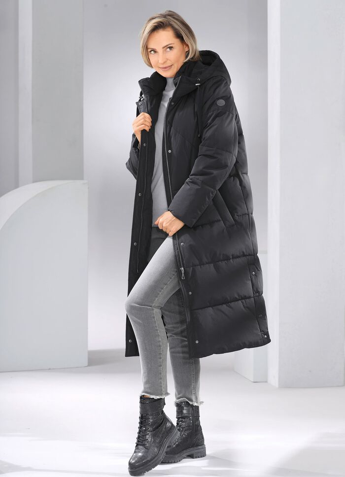 Daunenmantel mit fester Kapuze 