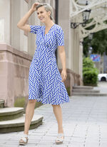 Kleid in raffinierter Wickeloptik 