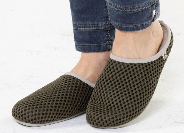 Leichte Herren-Hausschuhe, mit herausnehmbarem Fussbett 