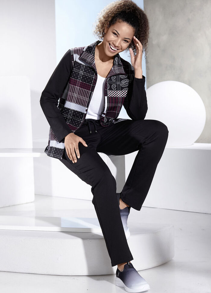 Freizeitanzug mit Seitentaschen 