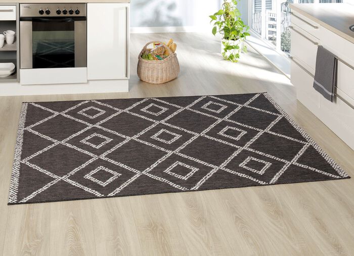 Br&uuml;cken und Teppiche im nat&uuml;rlichen Sisal-Look 