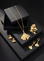 Ohrringe im Ginkgoblatt-Design 