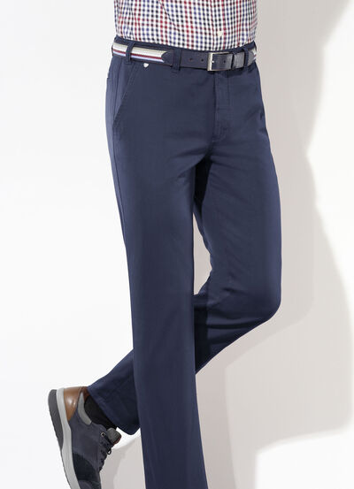 «Brühl»-Hose mit Gürtel in 3 Farben 