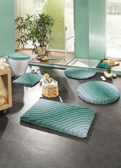 Barfussweiche Badgarnitur mit latexierter R&uuml;ckseite 