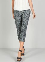 Hose mit Seitentaschen und seitlichen Schlitzen  