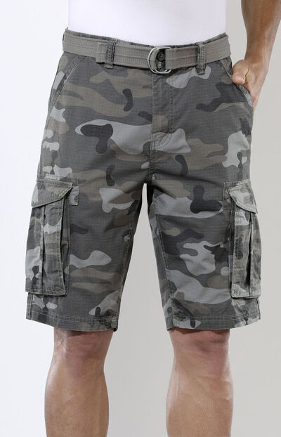 Bermudas mit Gürtel und Cargotaschen in 2 Farben 