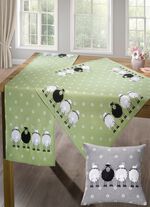 Tisch- und Raumdekoration mit Pl&uuml;sch-Applikationen 