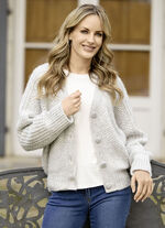 Strickjacke in Grobstrick 