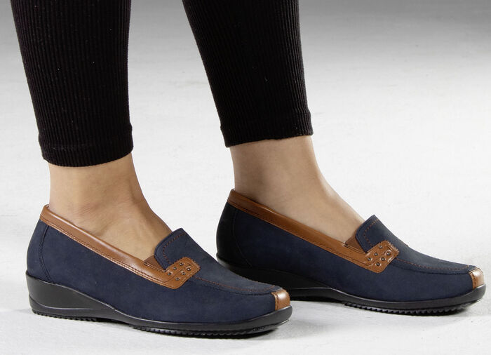 Waldläufer, bequeme Damen-Slipper, Weite H, mit herausnehmbarem Fussbett MARINE-COGNAC