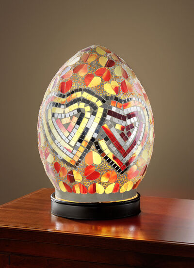 Tischlampe mit Mosaik aus Glasstücken 