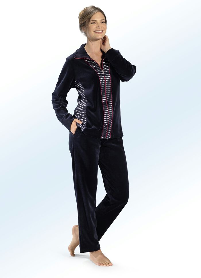 Hausanzug mit tollen Eins&auml;tzen 