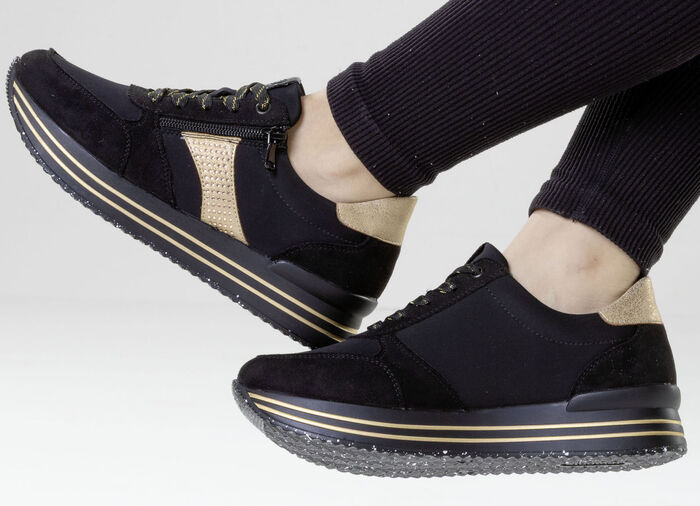 Remonte, trendige Damen-Sneaker, Weite G, mit herausnehmbarem Fussbett SCHWARZ-GOLD