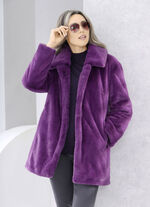 Jacke aus kuschelweichem Kunstpelz 