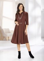 Kleid mit Gürtel  