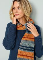 Pullover mit Schal in Grobstrick 