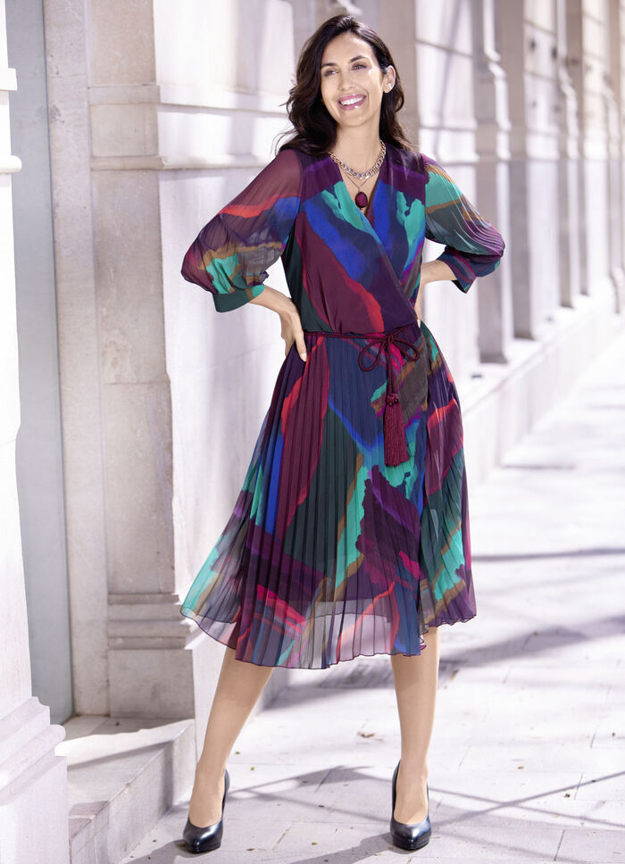 Kleid mit Bindegürtel 