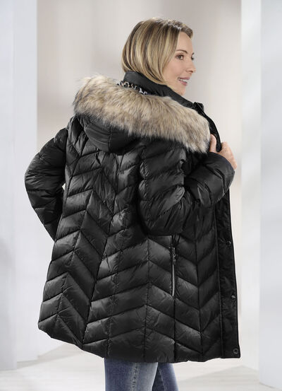 Daunenjacke mit abnehmbarer Kapuze 